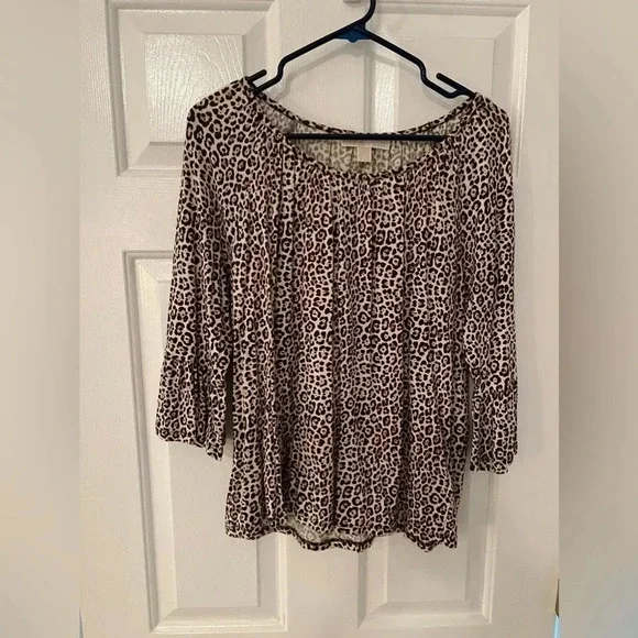 Michael Kors Women’s Dress Shirt. - Picture 1 of 5